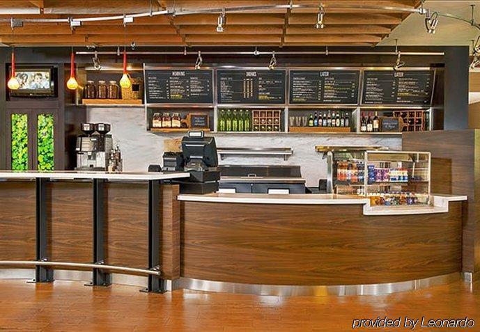 Courtyard By Marriott Saltillo Bagian luar foto